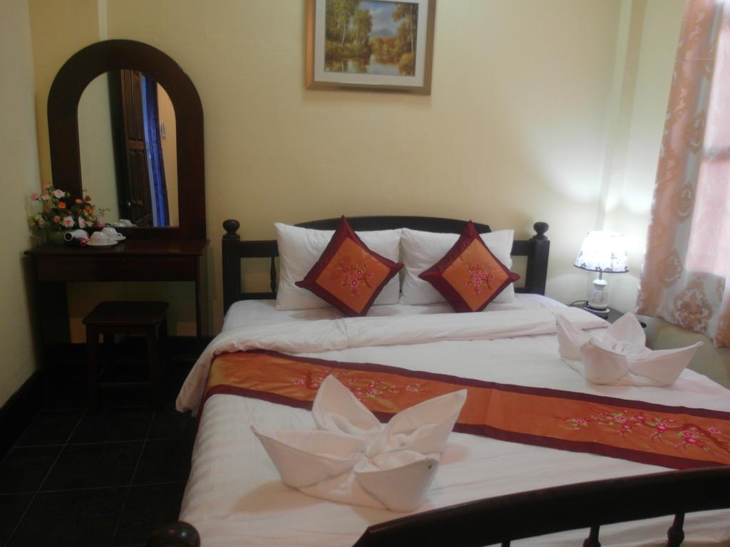 Kinnaly Place House Luang Prabang Phòng bức ảnh